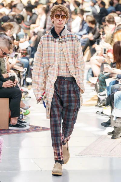 Look 47